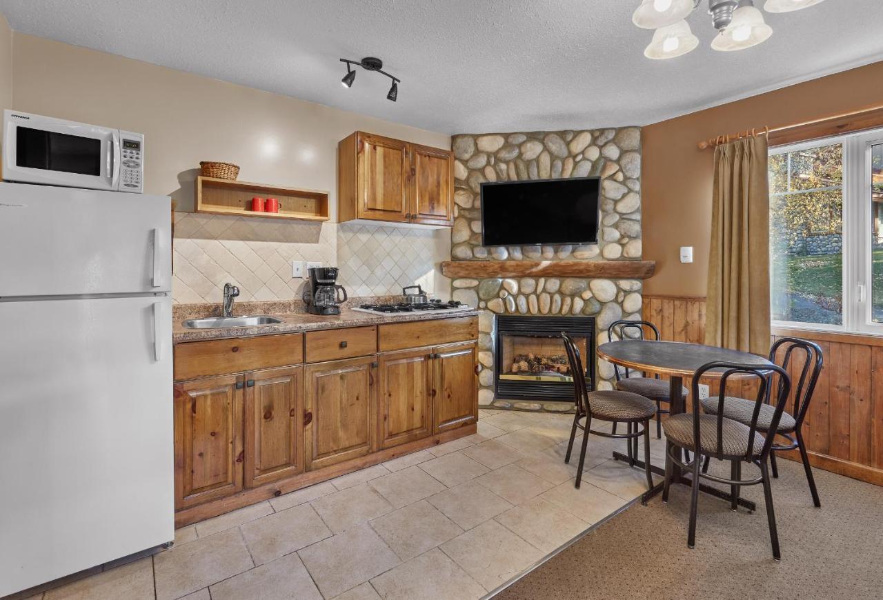 Patricia Lake Bungalows Jasper Luaran gambar