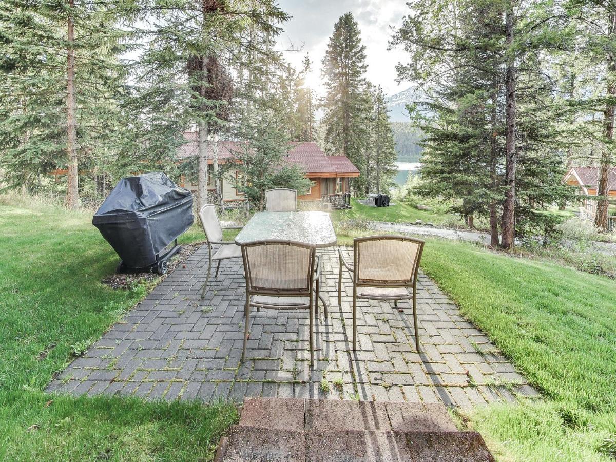 Patricia Lake Bungalows Jasper Luaran gambar